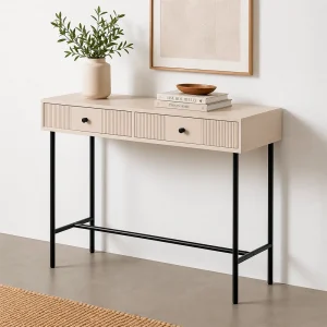 Consola crema moderna con cajones y patas de hierro